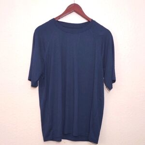 GENTLY USED GLACIER COLOR BLUE SIZE M 23 INCH PIT TO PIT 29 INCH SHOULDER TO HEM